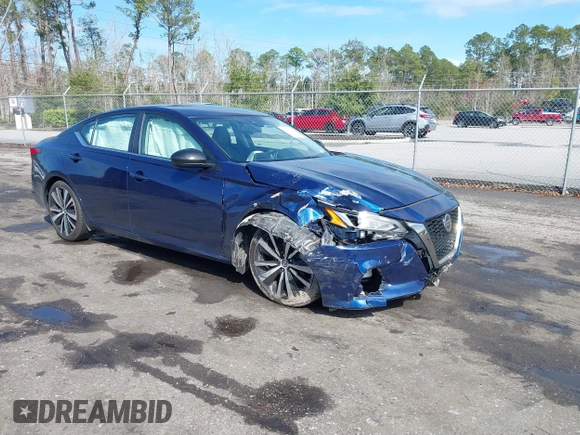 2022 Nissan Altima 2.5 SR with VIN 1N4BL4CV2NN382935, listed as a IAAI auction lot 41667060 with 60,915 mi miles. Bid and sale history available at carsss.com. Image 1.