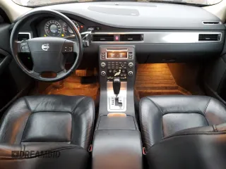 2008 Volvo V70 with VIN YV1BW982181019304, listed as a Copart auction lot 72637474 with 264,979 mi miles and Salvage title. Bid and sale history available at DreamBid. Image 8.