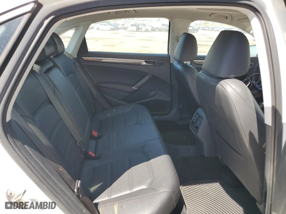2018 Volkswagen Passat 2.0T SE with VIN 1VWBA7A3XJC011754, listed as a Copart auction lot 53998035 with 57,816 mi miles and Clean Title. Bid and sale history available at carsss.com. Image 10.
