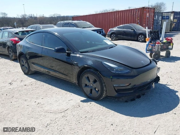 2022 Tesla Model 3 Long Range with VIN 5YJ3E1EB2NF174028, listed as a IAAI auction lot 41697310 with NaN miles. Bid and sale history available at carsss.com. Image 1.