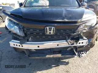 2021 Honda Passport EX-L with VIN 5FNYF7H56MB012736, listed as a IAAI auction lot 41820979 with 47,663 mi miles. Bid and sale history available at carsss.com. Image 6.