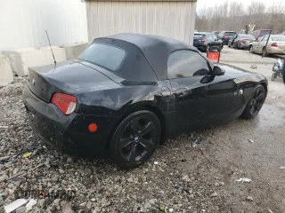 2006 BMW Z4 3.0i with VIN 4USBU33546LW66947, listed as a Copart auction lot 45736875 with 112,996 mi miles and Non Repairable. Bid and sale history available at carsss.com. Image 3.