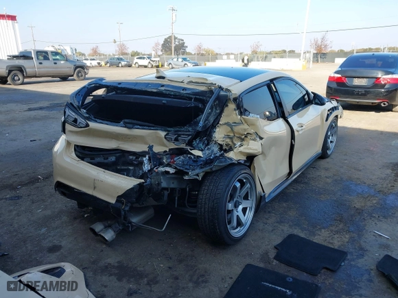 2019 Hyundai Veloster Turbo R-Spec with VIN KMHTH6ABXKU015198, listed as a IAAI auction lot 41013929 with 79,724 mi miles. Bid and sale history available at carsss.com. Image 4.