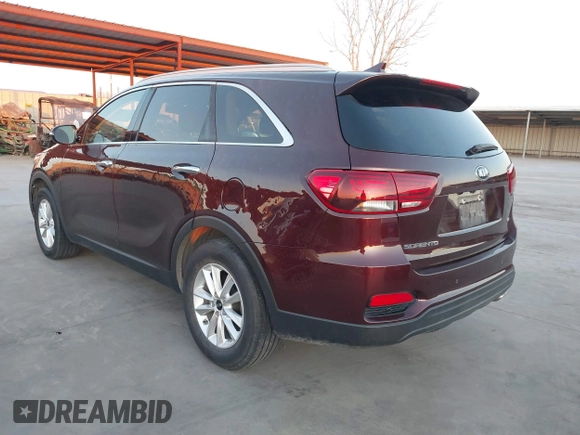 2019 Kia Sorento L z VIN 5XYPG4A32KG568841, wystawiony jako IAAI lot #41833435 z przebiegiem 103 426 mil mil oraz . Historia ofert i sprzedaży dostępna na DreamBid. Obrazek 3.