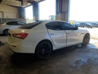 2017 Maserati Ghibli S Q4 z VIN ZAM57RTAXH1221570, wystawiony jako Copart lot #56003065 z przebiegiem 96 414 mil mil oraz Szkody całkowita. Historia ofert i sprzedaży dostępna na DreamBid. Obrazek 3.