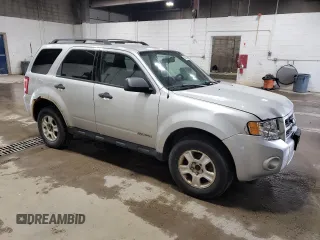 2008 Ford Escape XLT z VIN 1FMCU93Z38KD48631, wystawiony jako Copart lot #55662395 z przebiegiem 233 136 mil mil oraz Czysty tytuł • Clean title. Historia ofert i sprzedaży dostępna na DreamBid. Obrazek 4.