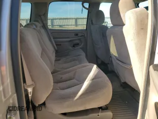 2006 Chevrolet Suburban LS with VIN 1GNEC16ZX6J138146, listed as a Copart auction lot 88473235 with 198,342 mi miles and Salvage Title. Bid and sale history available at carsss.com. Image 11.