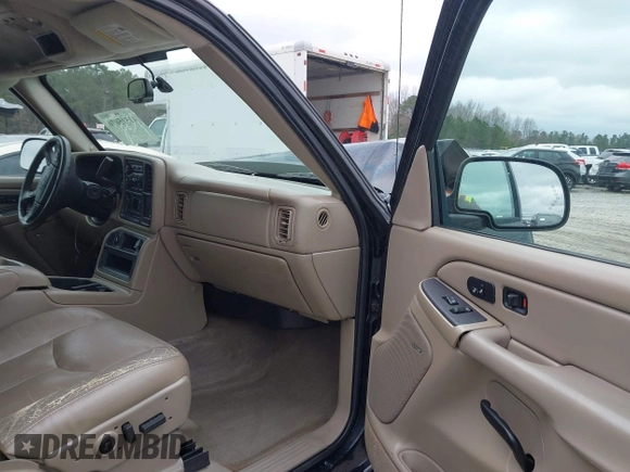 2004 Chevrolet Silverado 1500 with VIN 1GCEK19T14E193948, listed as a IAAI auction lot 41515676 with 188,289 mi miles and . Bid and sale history available at DreamBid. Image 5.