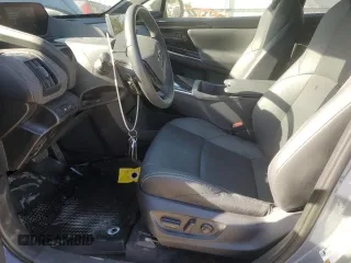 2023 Subaru Solterra Limited z VIN JTMABABA5PA003751, wystawiony jako Copart lot #52494935 z przebiegiem 66 701 mil mil oraz Szkoda całkowita • Salvage title. Historia ofert i sprzedaży dostępna na DreamBid. Obrazek 7.