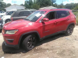 2018 Jeep Compass Limited with VIN 3C4NJCCB4JT358837, listed as a IAAI auction lot 42847013 with 127,958 mi miles and . Bid and sale history available at DreamBid. Image 17.