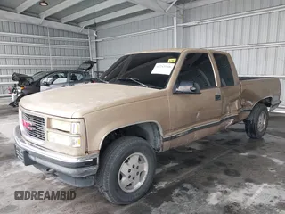 1995 GMC Sierra 1500 z VIN 2GTEK19K1S1535176, wystawiony jako IAAI lot #42243366 z przebiegiem 220 755 mil mil oraz . Historia ofert i sprzedaży dostępna na DreamBid. Obrazek 2.