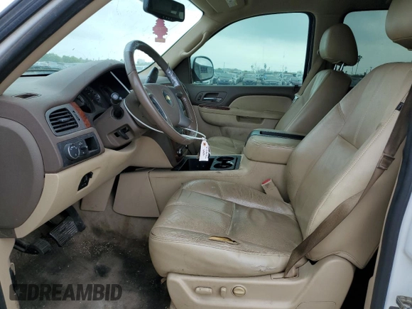 2013 Chevrolet Suburban LT with VIN 1GNSCJE01DR366511, listed as a Copart auction lot 46056514 with 169,844 mi miles and Clean Title. Bid and sale history available at carsss.com. Image 7.