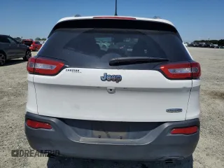 2014 Jeep Cherokee Latitude with VIN 1C4PJLCS1EW322189, listed as a Copart auction lot 55759735 with 150,329 mi miles and Clean Title. Bid and sale history available at carsss.com. Image 6.