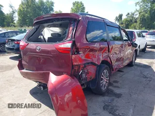 2019 Toyota Sienna XLE Auto Access Seat with VIN 5TDYZ3DC5KS981215, listed as a IAAI auction lot 40288449 with 73,473 mi miles. Bid and sale history available at carsss.com. Image 14.