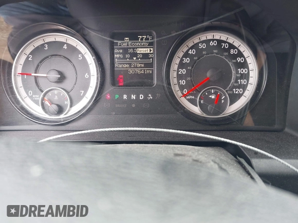2016 Ram 1500 Express z VIN 1C6RR7FT5GS125377, wystawiony jako IAAI lot #42434120 z przebiegiem 307 641 mil mil oraz . Historia ofert i sprzedaży dostępna na DreamBid. Obrazek 6.