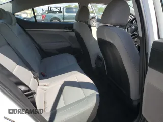 2017 Hyundai Elantra SE z VIN 5NPD74LF0HH156185, wystawiony jako Copart lot #56686625 z przebiegiem 77 496 mil mil oraz Szkoda całkowita • Salvage title. Historia ofert i sprzedaży dostępna na DreamBid. Obrazek 10.