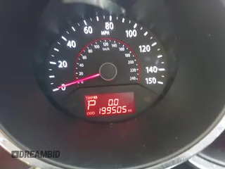 2013 Kia Sorento EX с VIN 5XYKU3A62DG371176, выставлен на аукционе IAAI как лот 42469423 с пробегом 199 505 миль миль и . История ставок и продаж доступна на DreamBid. Изображение 15.