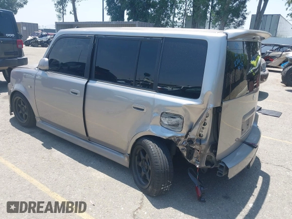 2006 Scion xB z VIN JTLKT324064103023, wystawiony jako IAAI lot #42463759 z przebiegiem Nie podano mil oraz . Historia ofert i sprzedaży dostępna na DreamBid. Obrazek 3.