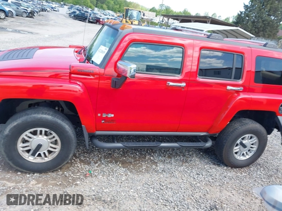 2006 Hummer H3 z VIN 5GTDN136868116302, wystawiony jako IAAI lot #42128659 z przebiegiem 85 659 mil mil oraz . Historia ofert i sprzedaży dostępna na DreamBid. Obrazek 14.