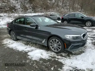 2019 BMW 5 Series 530i xDrive z VIN WBAJA7C52KWW22601, wystawiony jako Copart lot #43244135 z przebiegiem 99 958 mil mil oraz Szkoda całkowita • Salvage title. Historia ofert i sprzedaży dostępna na DreamBid. Obrazek 10.