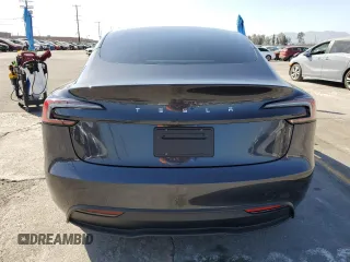 2024 Tesla Model 3 z VIN 5YJ3E1EA1RF736188, wystawiony jako Copart lot #57891625 z przebiegiem 9128 mil mil oraz Szkody całkowita. Historia ofert i sprzedaży dostępna na DreamBid. Obrazek 6.