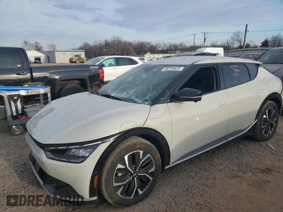 2022 Kia EV6 Wind with VIN KNDC3DLCXN5076952, listed as a Copart auction lot 46746625 with 21,488 mi miles and Salvage Title. Bid and sale history available at carsss.com. Image 1.
