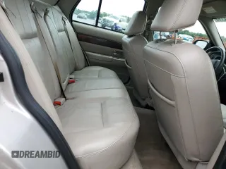 2008 Mercury Grand Marquis LS z VIN 2MEFM75V78X661791, wystawiony jako Copart lot #58512195 z przebiegiem 181 800 mil mil oraz Szkoda całkowita • Salvage title. Historia ofert i sprzedaży dostępna na DreamBid. Obrazek 10.