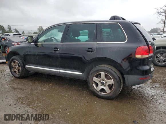 2004 Volkswagen Touareg z VIN WVGBC77L54D058303, wystawiony jako Copart lot #47821645 z przebiegiem Nie podano mil oraz Szkoda całkowita • Salvage title. Historia ofert i sprzedaży dostępna na DreamBid. Obrazek 2.