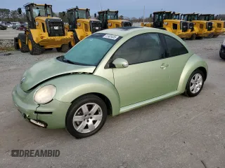 2007 Volkswagen New Beetle Coupe with VIN 3VWRW31CX7M505161, listed as a Copart auction lot 41403435 with 74,310 mi miles and Salvage Title. Bid and sale history available at carsss.com. Image 1.