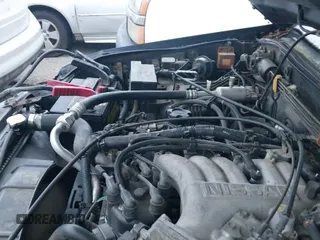 1998 Nissan Pathfinder XE with VIN JN8AR05Y8WW262724, listed as a IAAI auction lot 42009900 with 283,353 mi miles and . Bid and sale history available at DreamBid. Image 12.