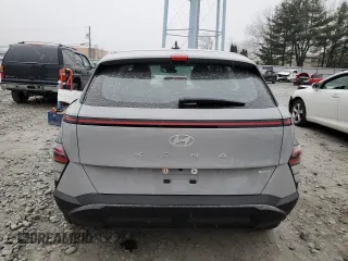 2025 Hyundai Kona SE with VIN KM8HACABXSU188423, listed as a Copart auction lot 87149674 with 8,875 mi miles and Salvage Title. Bid and sale history available at carsss.com. Image 6.