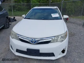2012 Toyota Camry Hybrid XLE with VIN 4T1BD1FKXCU030157, listed as a IAAI auction lot 42040131 with 237,412 mi miles. Bid and sale history available at carsss.com. Image 12.