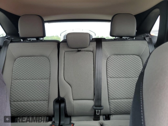 2020 Ford Escape SE z VIN 1FMCU0G64LUB62346, wystawiony jako Copart lot #61041265 z przebiegiem 34 474 mil mil oraz Szkoda całkowita • Salvage title. Historia ofert i sprzedaży dostępna na DreamBid. Obrazek 10.