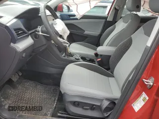 2024 Volkswagen Taos SE z VIN 3VVUX7B25RM025489, wystawiony jako Copart lot #55834005 z przebiegiem 19 985 mil mil oraz Szkoda całkowita • Salvage title. Historia ofert i sprzedaży dostępna na DreamBid. Obrazek 7.