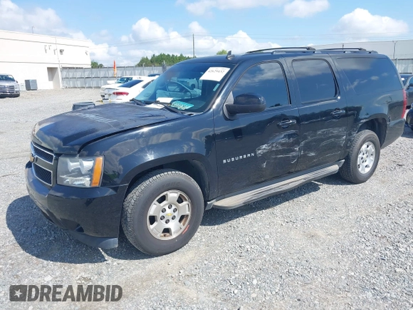 2013 Chevrolet Suburban LT with VIN 1GNSCJE03DR121628, listed as a IAAI auction lot 42629432 with 223,761 mi miles and . Bid and sale history available at DreamBid. Image 17.