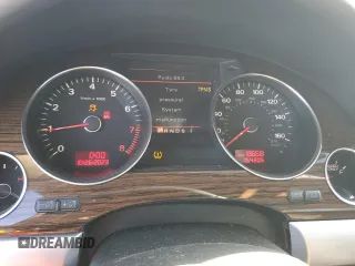 2009 Audi A8 4.2L z VIN WAUMV94E59N005253, wystawiony jako Copart lot #53341935 z przebiegiem 154 305 mil mil oraz Szkoda całkowita • Salvage title. Historia ofert i sprzedaży dostępna na DreamBid. Obrazek 9.