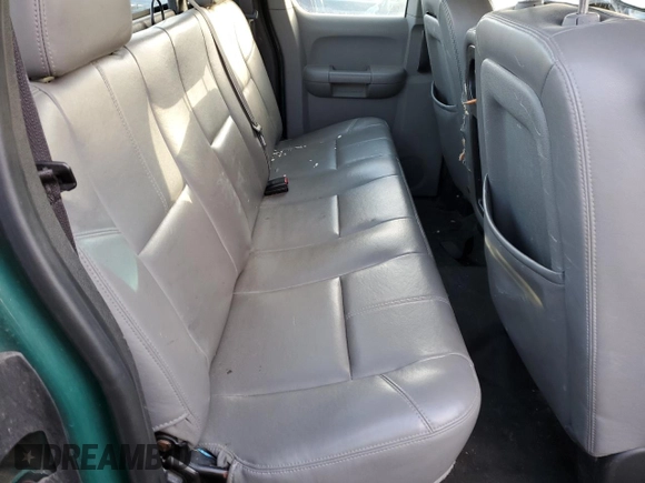 2007 Chevrolet Silverado 1500 LT w/1LT with VIN 1GCEC19C57Z616492, listed as a Copart auction lot 88431345 with 306,350 mi miles and Clean Title. Bid and sale history available at carsss.com. Image 10.