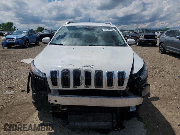 2016 Jeep Cherokee Latitude z VIN 1C4PJLCB0GW329394, wystawiony jako Copart lot #55442565 z przebiegiem 95 136 mil mil oraz Szkoda całkowita • Salvage title. Historia ofert i sprzedaży dostępna na DreamBid. Obrazek 5.