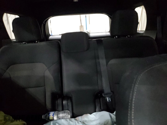 2017 Ford Explorer XLT с VIN 1FM5K8DH3HGC01999, выставлен на аукционе Copart как лот 57819325 с пробегом 101 237 миль миль и Списание • Salvage title. История ставок и продаж доступна на DreamBid. Изображение 10.