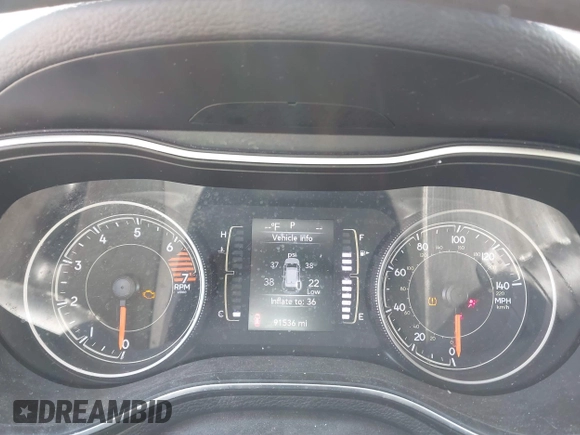 2020 Jeep Cherokee Latitude z VIN 1C4PJLCB2LD581248, wystawiony jako IAAI lot #41894729 z przebiegiem 91 536 mil mil oraz . Historia ofert i sprzedaży dostępna na DreamBid. Obrazek 7.