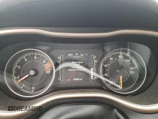 2016 Jeep Cherokee Altitude z VIN 1C4PJMCB7GW183193, wystawiony jako Copart lot #53127175 z przebiegiem 148 392 mil mil oraz Szkoda całkowita • Salvage title. Historia ofert i sprzedaży dostępna na DreamBid. Obrazek 9.