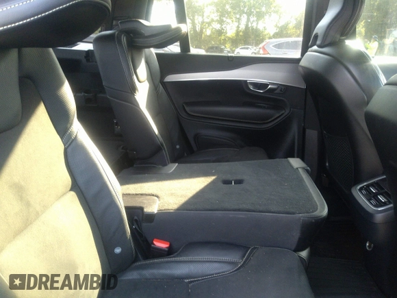 2019 Volvo XC90 R-Design with VIN YV4A22PM0K1474995, listed as a IAAI auction lot 40129047 with 66,000 mi miles. Bid and sale history available at carsss.com. Image 8.