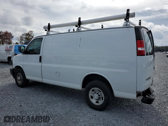 2018 Chevrolet Express Cargo Van with VIN 1GCWGAFP9J1339951, listed as a Copart auction lot 78362654 with 104,409 mi miles and Salvage Title. Bid and sale history available at carsss.com. Image 2.