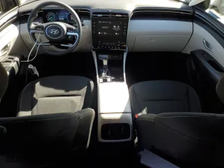 2024 Hyundai Tucson SEL with VIN 5NMJBCDE9RH425767, listed as a Copart auction lot 42849725 with 17,433 mi miles and Non Repairable. Bid and sale history available at carsss.com. Image 8.