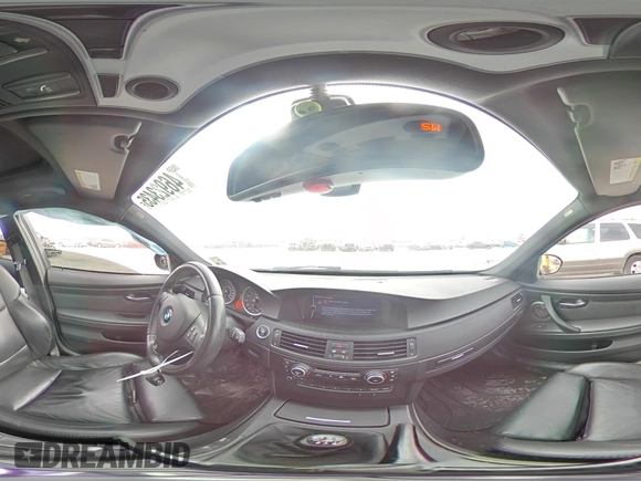 2011 BMW M3 z VIN WBSPM9C55BE202555, wystawiony jako Copart lot #46923435 z przebiegiem 78 949 mil mil oraz Szkody całkowita. Historia ofert i sprzedaży dostępna na DreamBid. Obrazek 13.