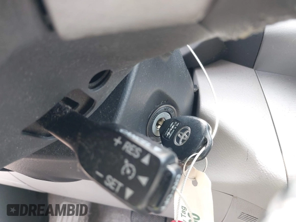 2007 Toyota RAV4 Limited with VIN JTMZK31V276009254, listed as a IAAI auction lot 42382544 with 80,301 mi miles and . Bid and sale history available at DreamBid. Image 11.
