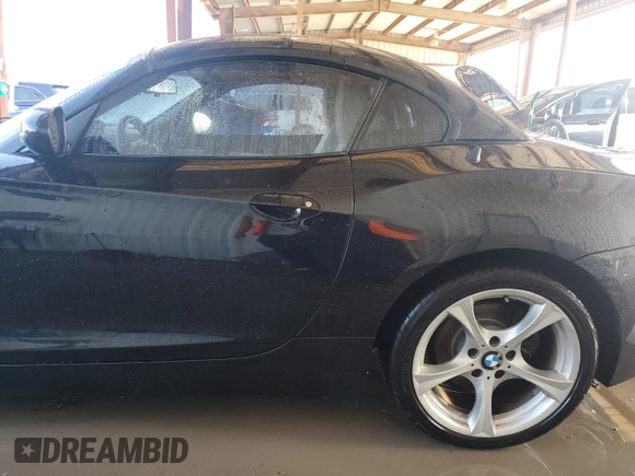 2011 BMW Z4 sDrive30i with VIN WBALM5C55BE378789, listed as a Copart auction lot 73832404 with 0 mi miles and Non Repairable. Bid and sale history available at carsss.com. Image 12.