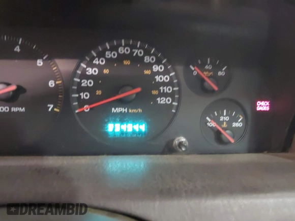 2000 Jeep Grand Cherokee Laredo z VIN 1J4GW48S1YC277710, wystawiony jako IAAI lot #42033564 z przebiegiem Nie podano mil oraz . Historia ofert i sprzedaży dostępna na DreamBid. Obrazek 7.