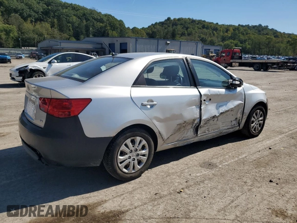 2010 Kia Forte EX z VIN KNAFU4A20A5142825, wystawiony jako Copart lot #74530694 z przebiegiem 125 961 mil mil oraz Szkoda całkowita • Salvage title. Historia ofert i sprzedaży dostępna na DreamBid. Obrazek 3.