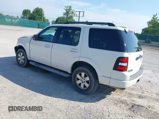 2010 Ford Explorer XLT z VIN 1FMEU7DE1AUA40277, wystawiony jako IAAI lot #42275013 z przebiegiem 158 568 mil mil oraz . Historia ofert i sprzedaży dostępna na DreamBid. Obrazek 3.